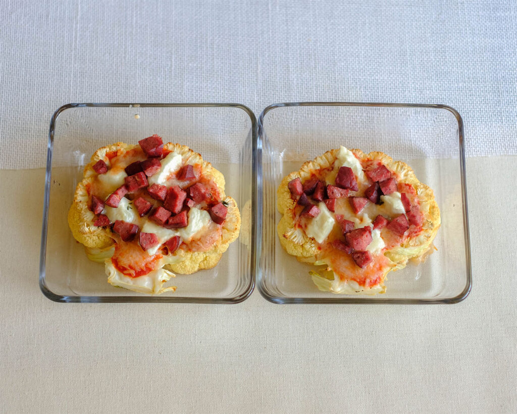 glass meal pep containers with cauliflower sausage pizza