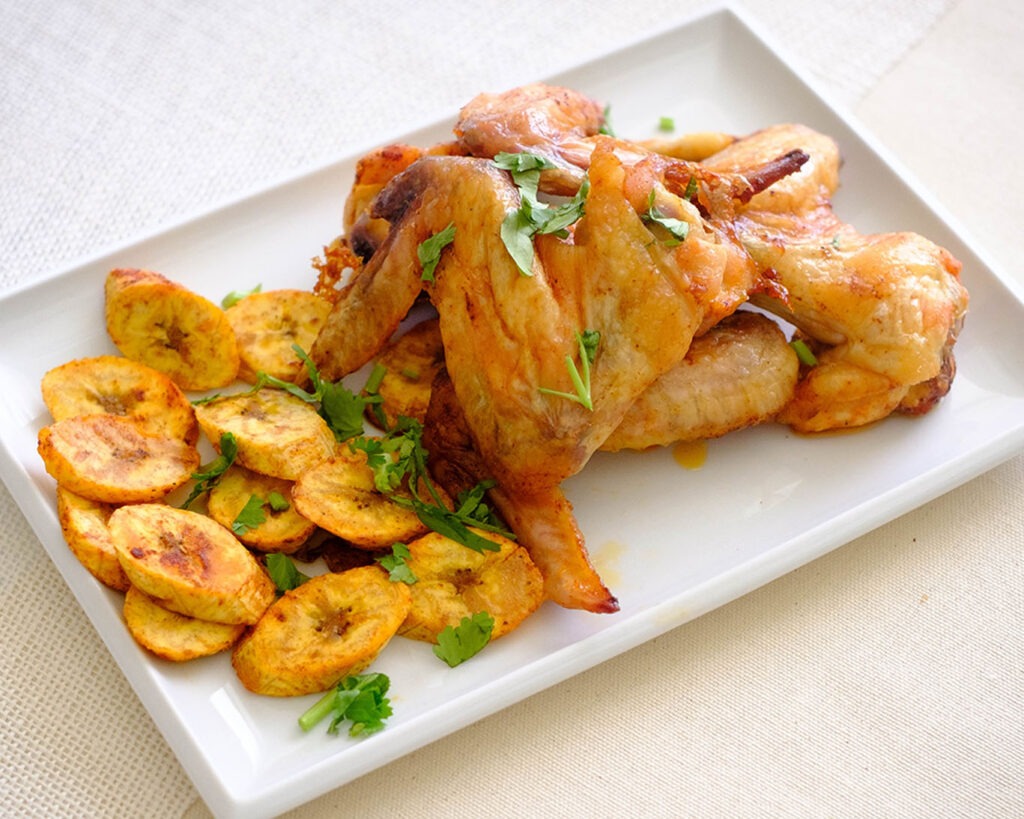 chicken wings with plantain chips