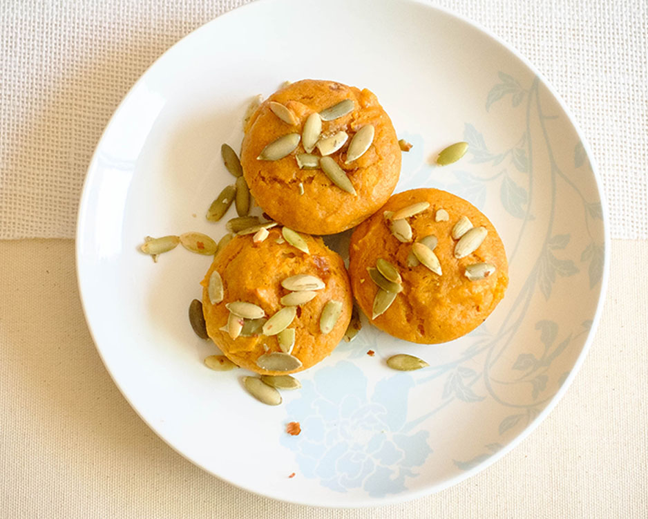 round plate with pumpkin muffins